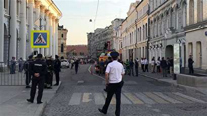 Seven hurt as taxi runs into crowd in Moscow, police say