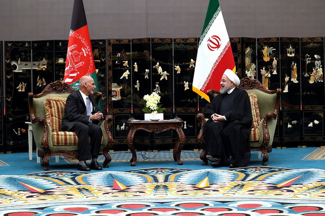 Iran, Afghanistan presidents discuss boosting bilateral ties