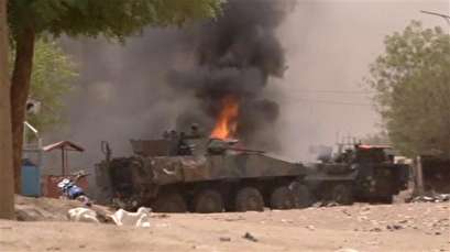 Car bomb kills 2 civilians, wounds French soldiers in Mali