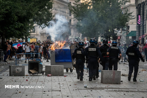 France World Cup celebrations marred by violence