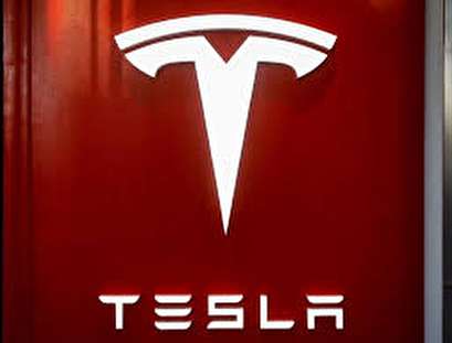 Tesla shares drop after report on supplier talks