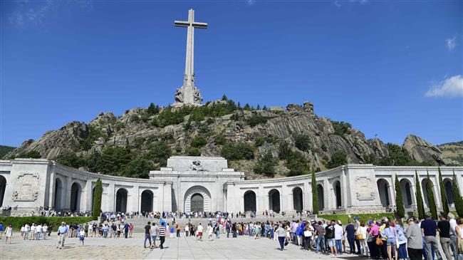 Spain government issues decree to exhume dictator Franco's remains