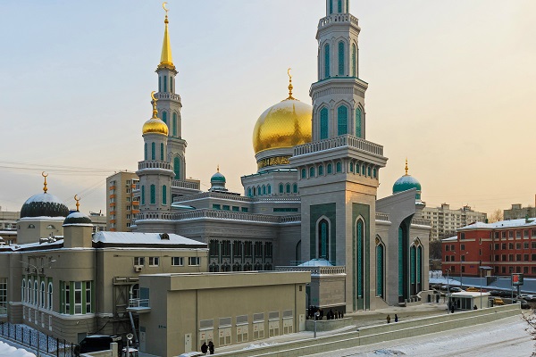 24-hour Quran recitation at Moscow mosque