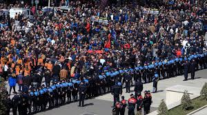 Thousands of Albanian protesters call for govt to step down