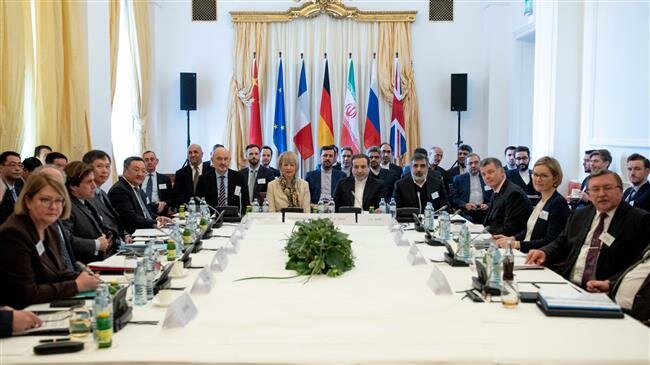 Iran showing maximum restraint despite US exit from nuclear deal: Zarif
