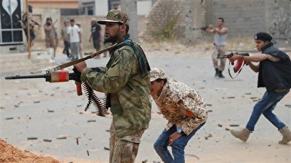 Clashes intensify in besieged Tripoli