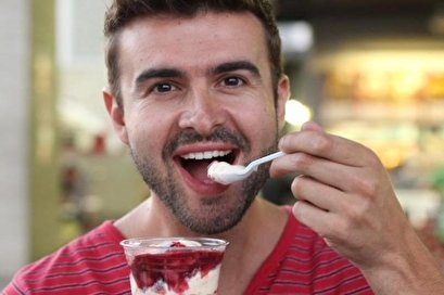 Eating yogurt may reduce risk of colon cancer in men, study says