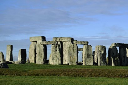 Stonehenge construction may have been aided by lots of pig fat