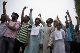 Hundreds defy restrictions, join protests in Kashmir