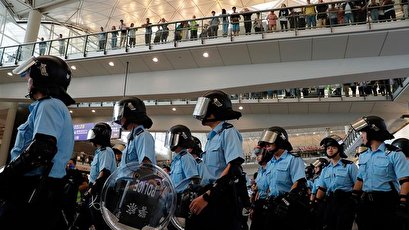Protesters disrupt HK airport links as political unrest deepens