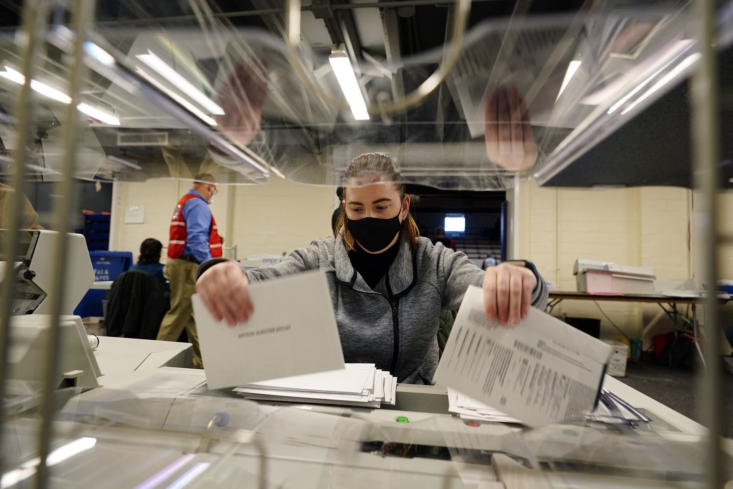 Pennsylvania county Announced Suspension in Vote Counting