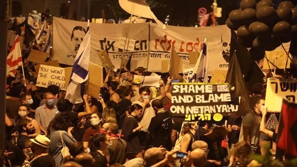 Israeli demonstrators stage anti-Netanyahu protest
