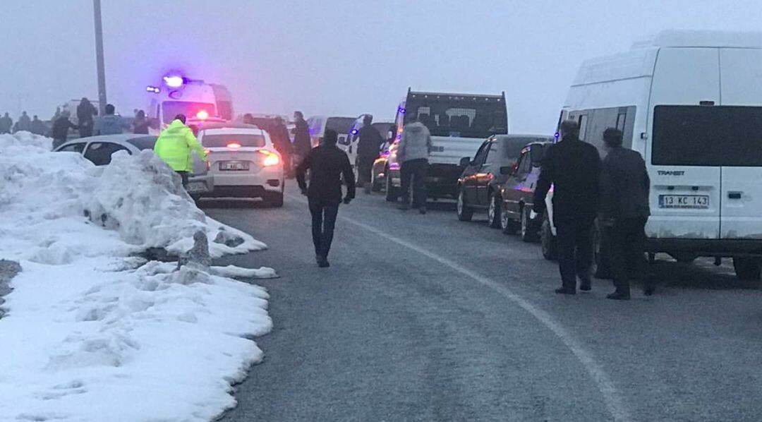9 killed, 4 injured as military helicopter crashes in Turkey