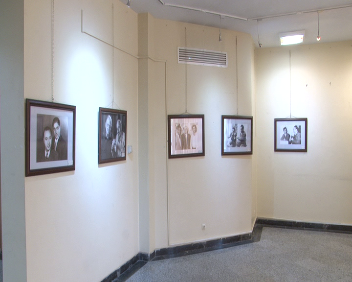 نمایشگاه عکس استادان موسیقی ایران در همدان