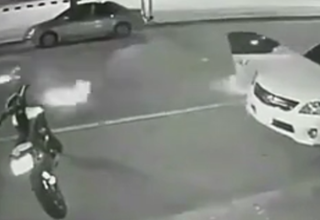 حادثه وحشتناک هنگام پیاده شدن از خودرو