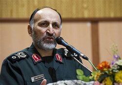حمایت شهروندان کانادایی از مردم فلسطین با در دست گرفتن تصویر حاج قاسم + فیلم