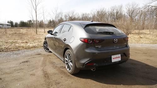 سوبارو ایمپرزا ۲۰۱۹ در مقابل مزدا ۳ + تصاویر