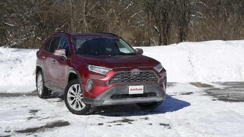 تویوتا RAV4 2019 در مقابل سوبارو فارستر  + فیلم