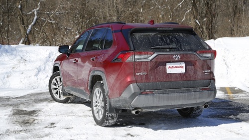 تویوتا RAV4 2019 در مقابل سوبارو فارستر  + فیلم