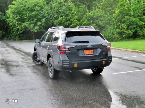 تویوتا 4 رانر 2022 در مقابل سوبارو اوت بک 2022 + فیلم