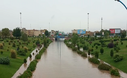مسدودی زیر گذر‌ها اولین پیامد بارندگی در شهر یزد
