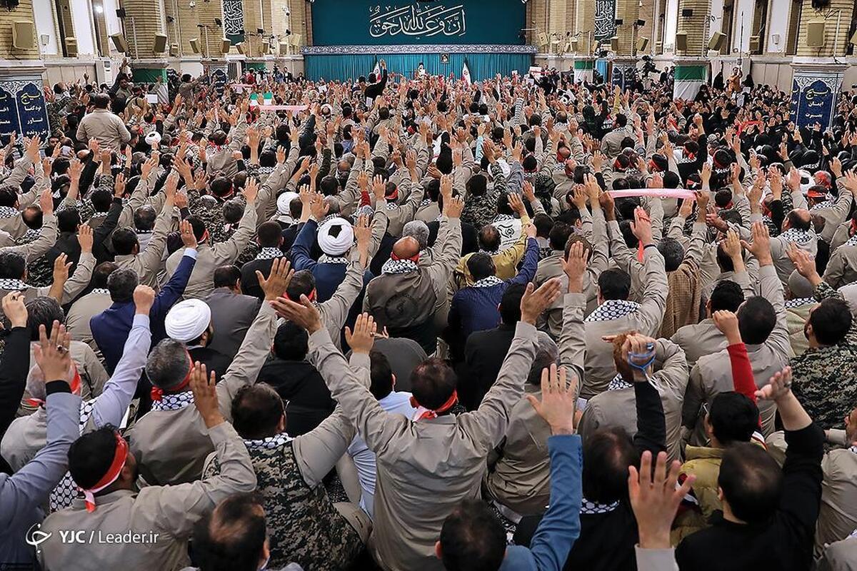 دیدار هزاران نفر از مردم «کرمان» و «خوزستان» با رهبر انقلاب