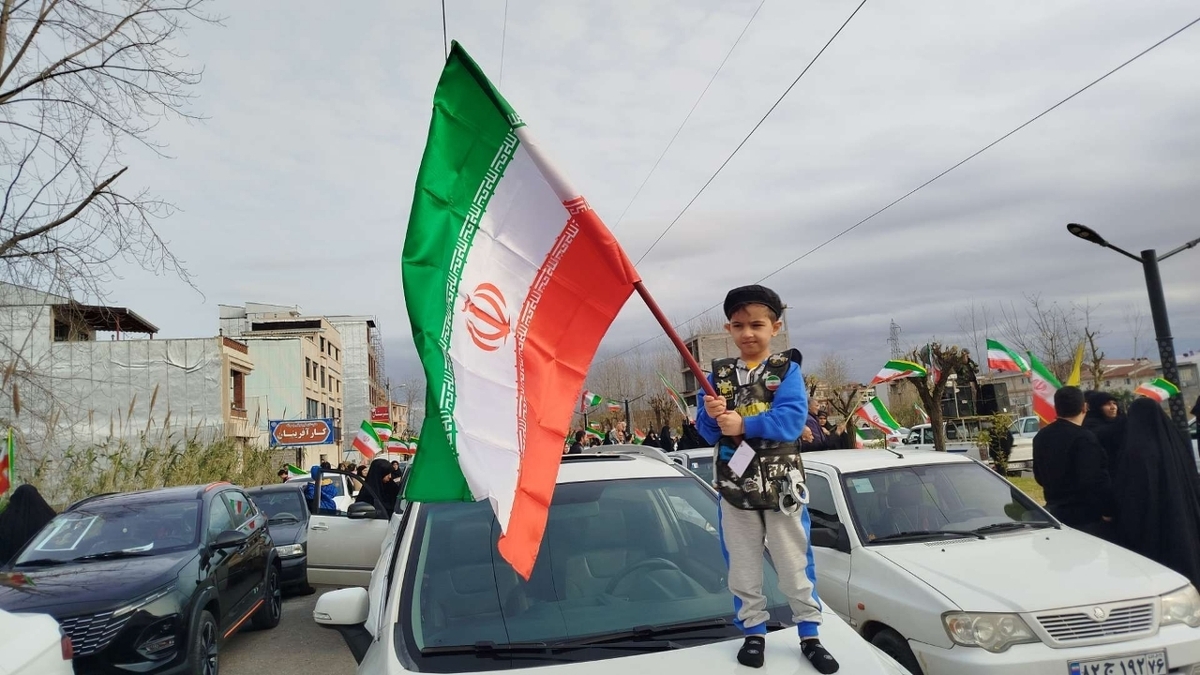 زوایایی کمتر دیده‌شده از زندگی رهبر انقلاب+ فیلم