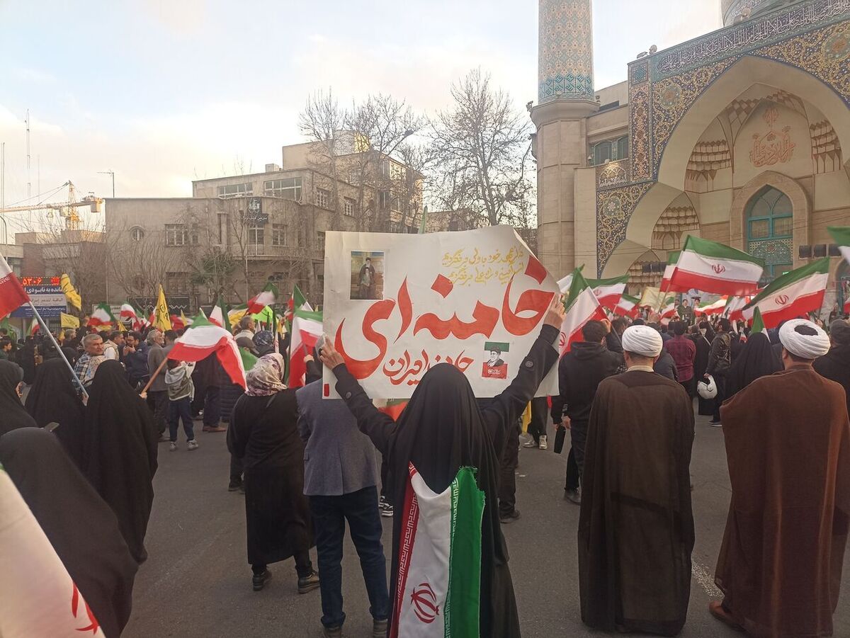 تجمع مردمی «تا پای جان برای ایران» در میدان فلسطین تهران