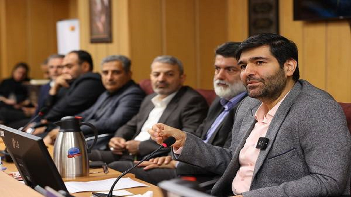 کمک شهرداری برای بازسازی خانه‌هایی که در جنگ آسیب دیدند + فیلم