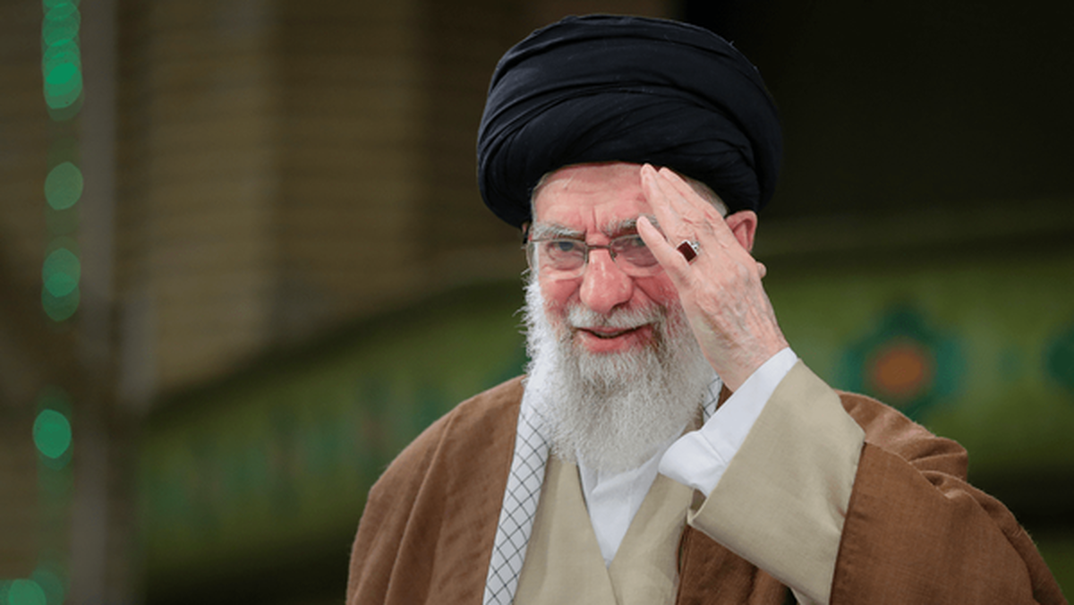 رهبر شهید انقلاب: همه وجود ما برای خداست + فیلم